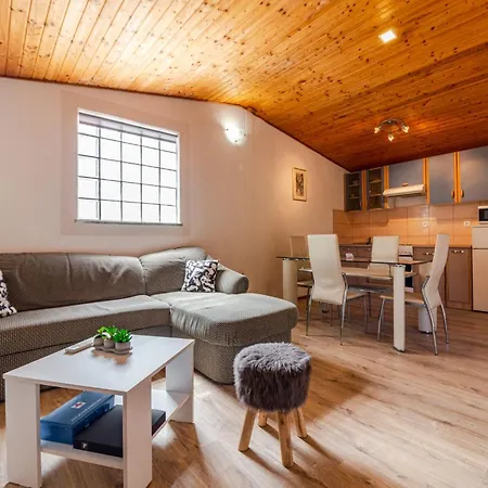 Arijana2 Mit Privater Terrasse By Interhome Medulin